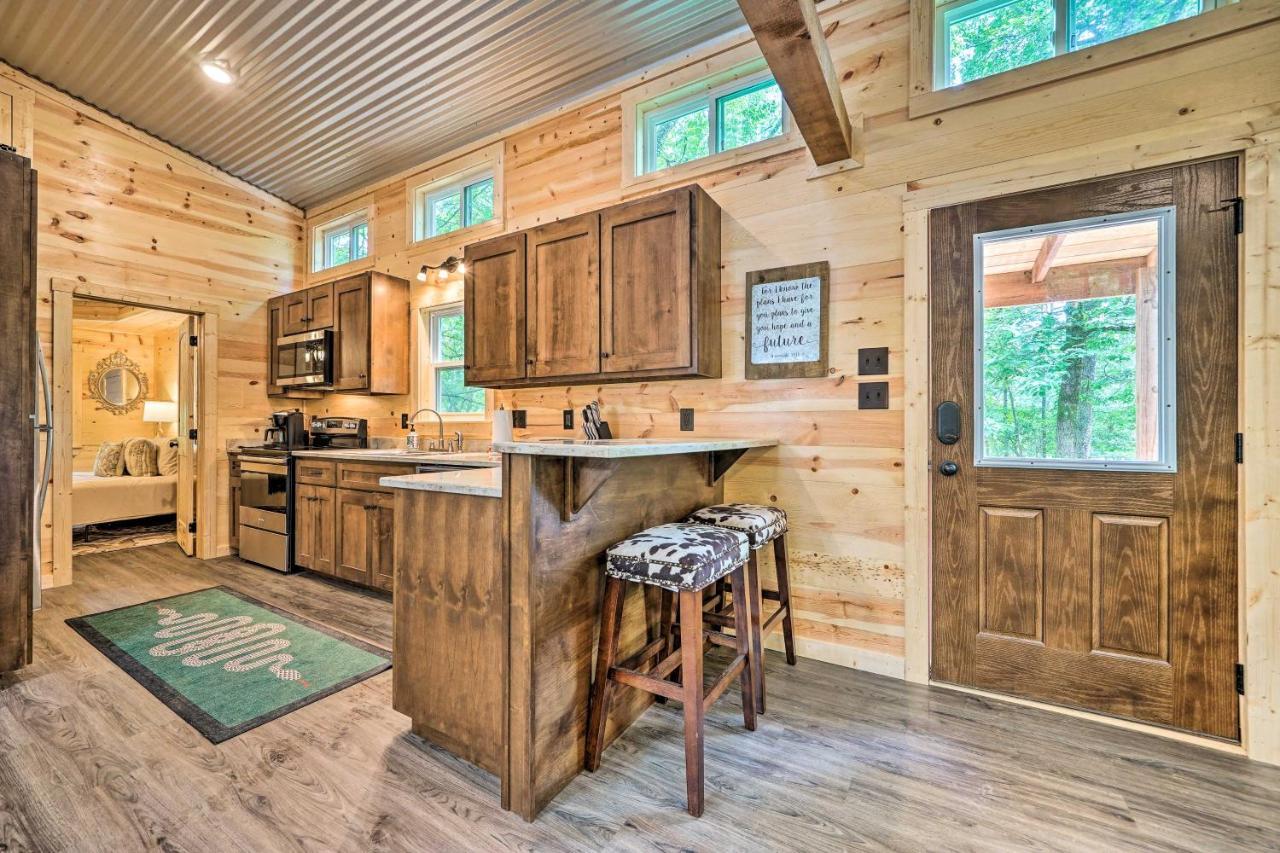 Stylish Cabin By Beavers Bend Hot Tub And Fire Pit 브로큰보우 외부 사진