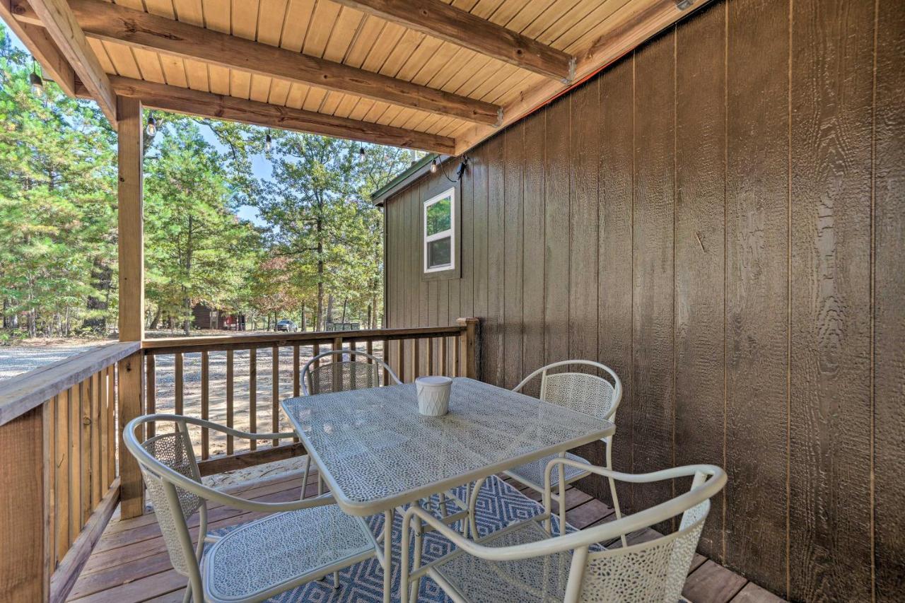 Stylish Cabin By Beavers Bend Hot Tub And Fire Pit 브로큰보우 외부 사진